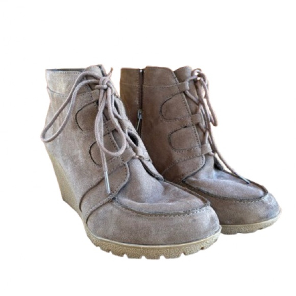 Women’s Suede Wedge Ankle Boots - Taupe